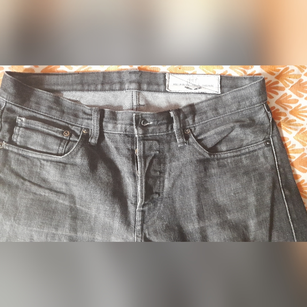 Rogue Territory Black warp White weft tag size 32